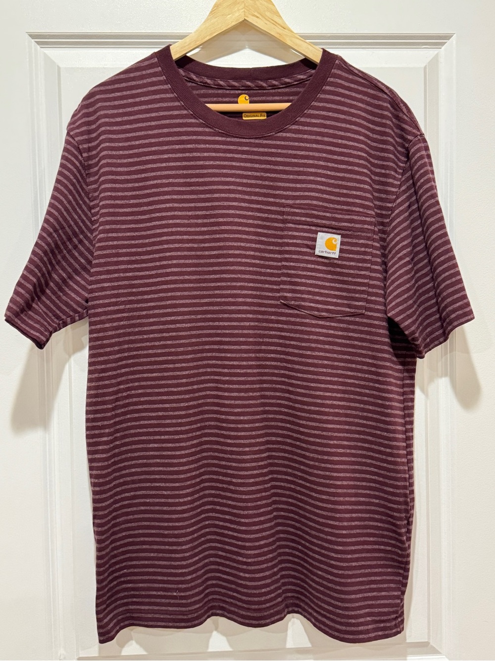 Carhartt Original Fit Striped Pocket Tee Burgundy striped Relaxed fit Men’s Med